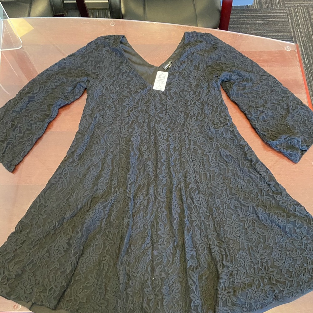 Size 2 Torrid skater dress NWT